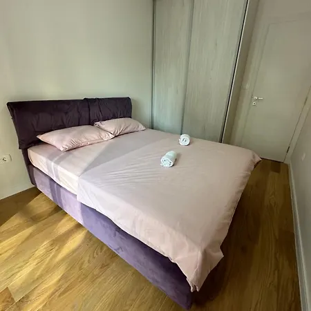 Cozy 1Bd Apartment Central Point-Garage Available 5E Per Day Podgorica Exterior photo