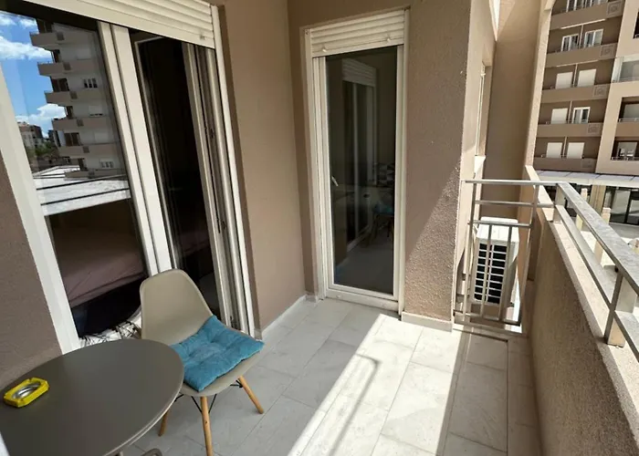 Cozy 1Bd Apartment Central Point-Garage Available 5E Per Day
