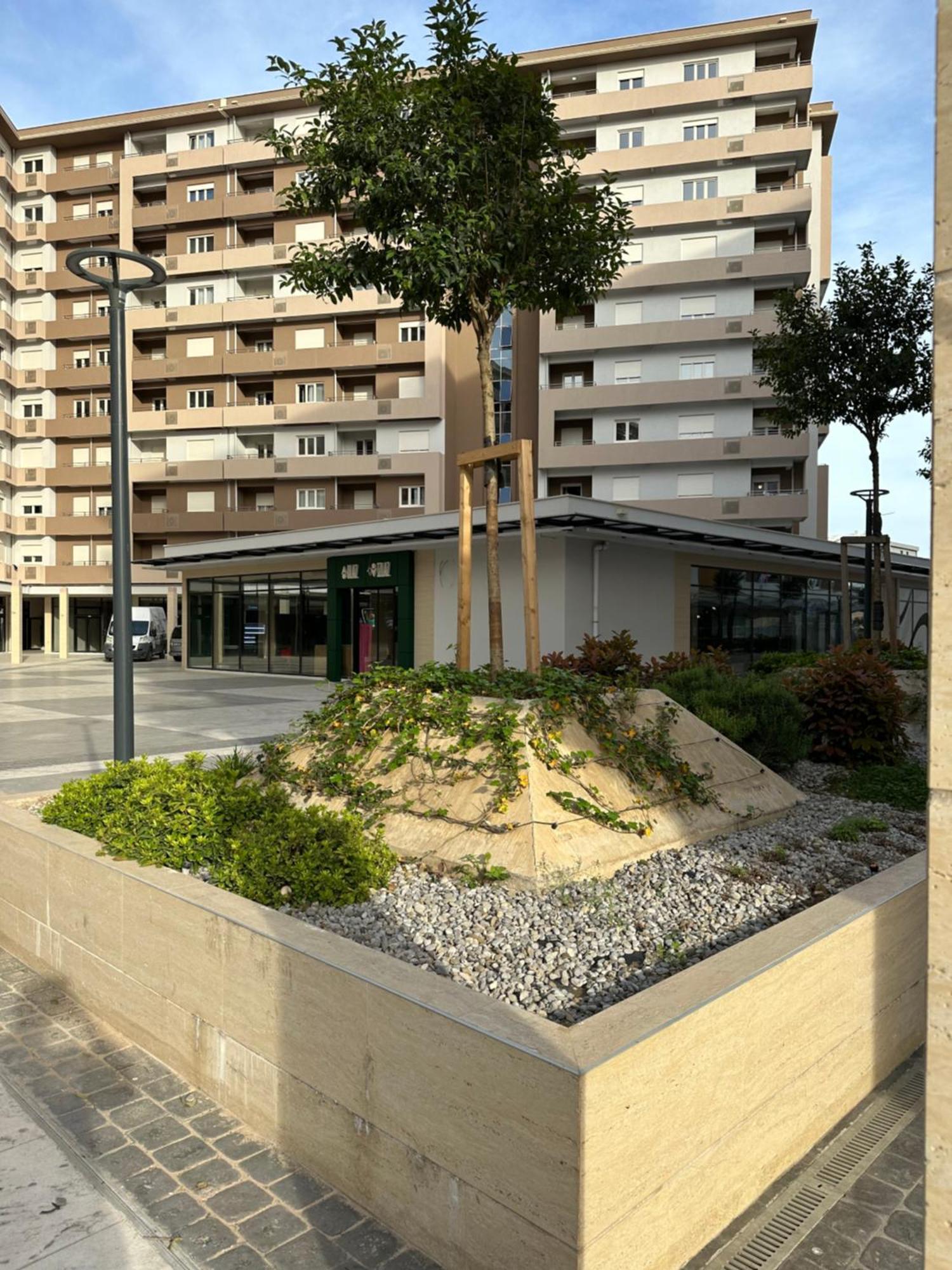 Cozy 1bd Point-garage Available 5e Per Day Apartment Podgorica