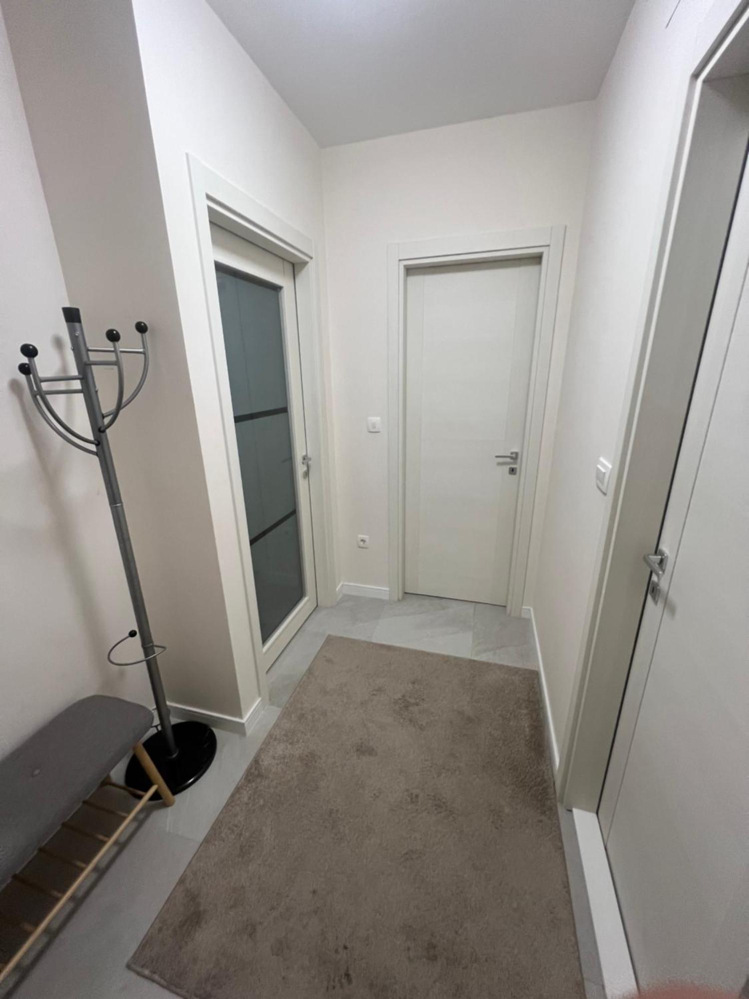 Cozy 1bd Point-garage Available 5e Per Day