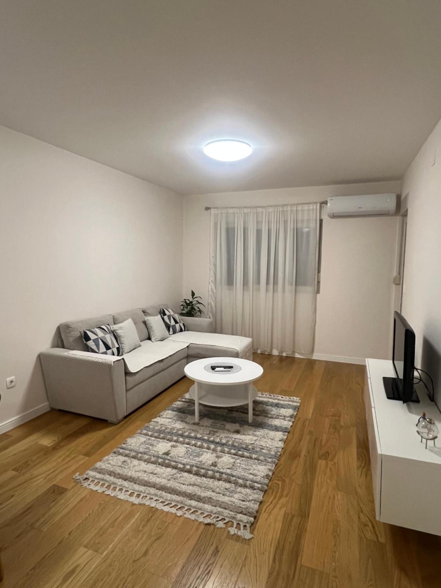 Apartment Cozy 1bd Point-garage Available 5e Per Day