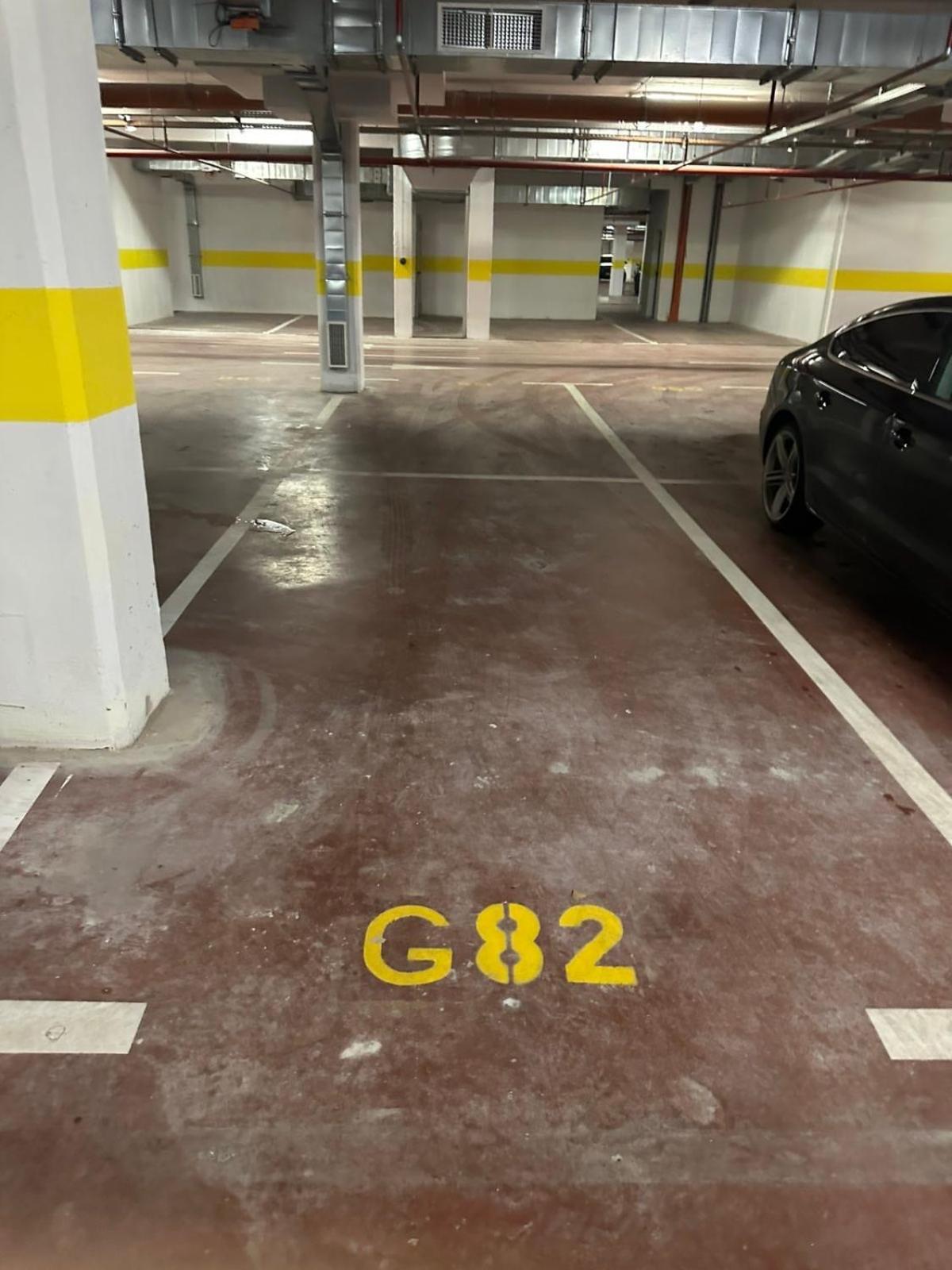 Cozy 1bd Point-garage Available 5e Per Day Podgorica